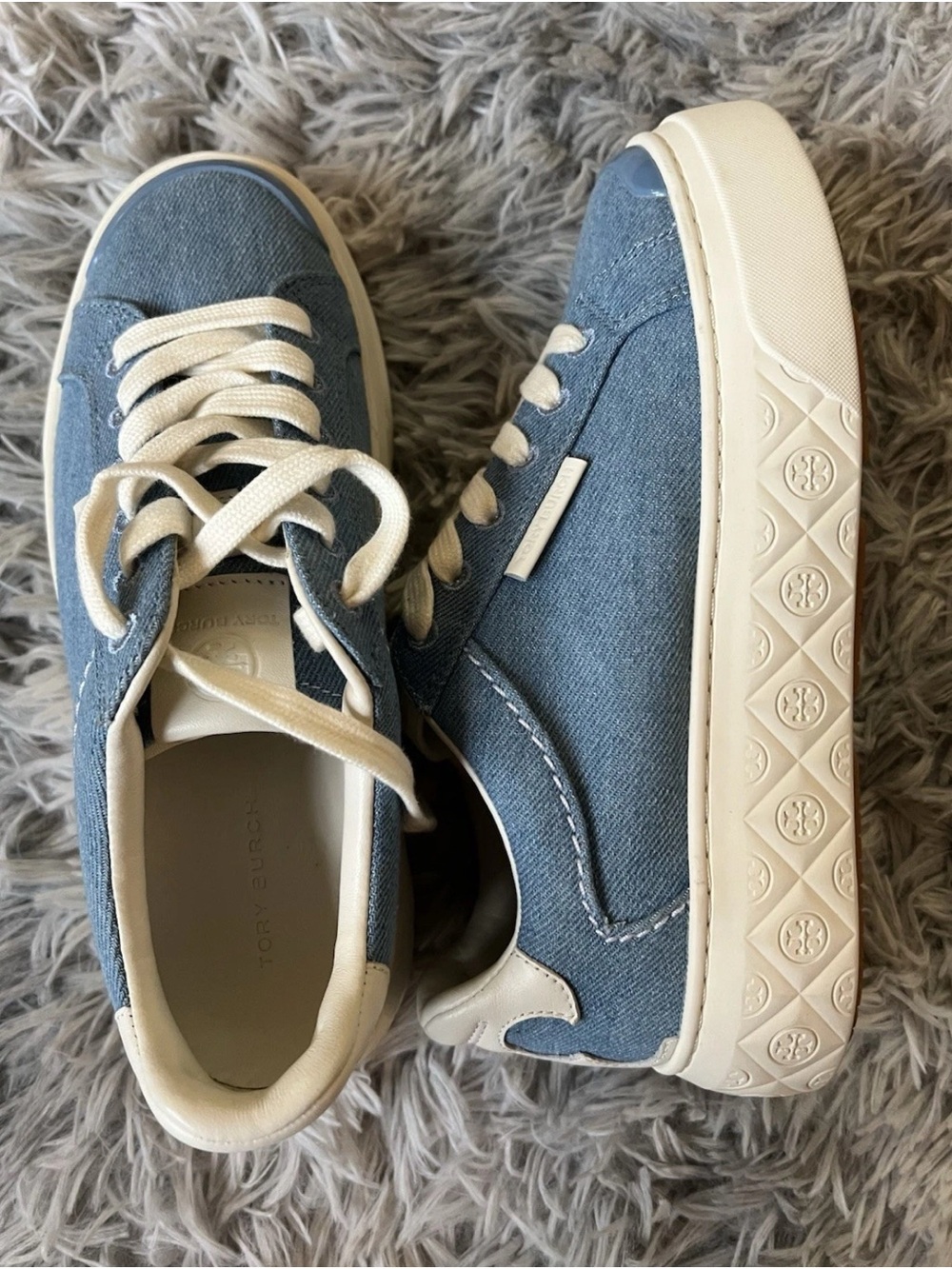 Tory Burch Denim Ladybug Platform Sneakers in Light Blue and Cream Size: 5.5 - Picture 2 of 8